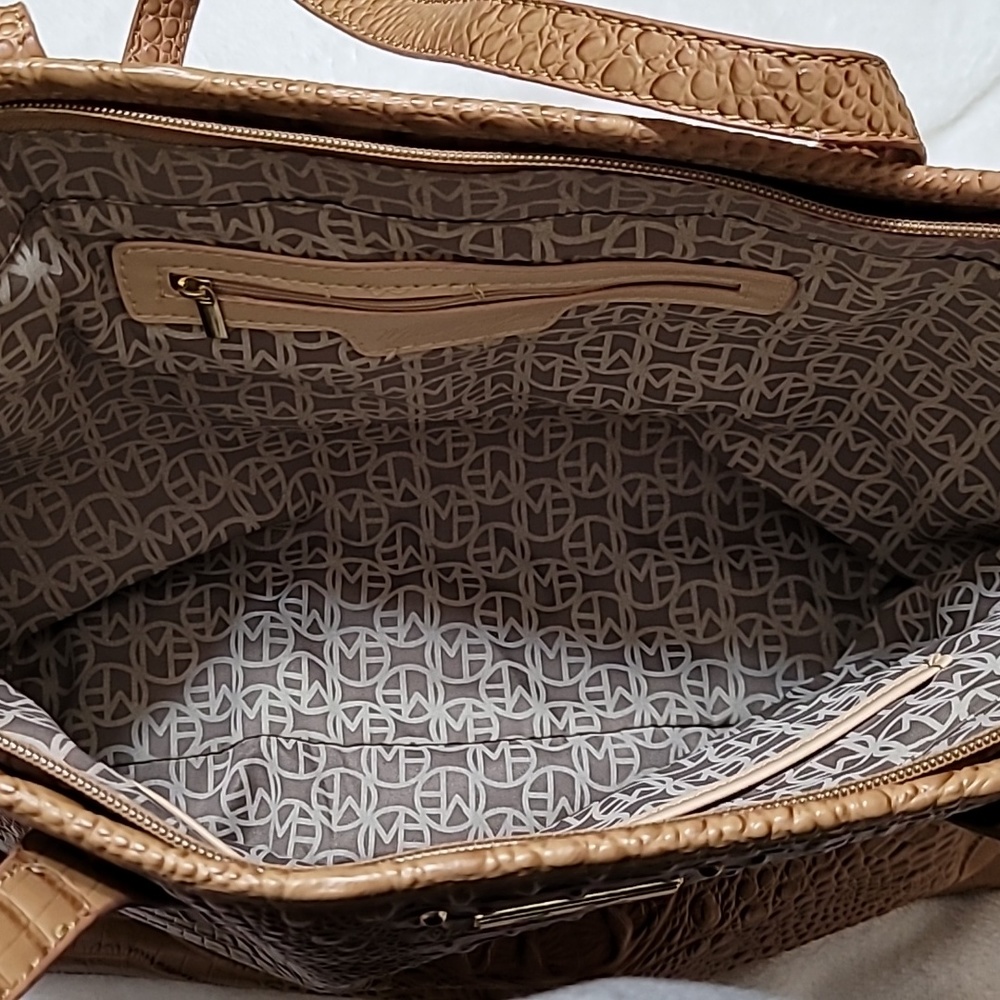 Shoulder bag - Picture 7 of 8